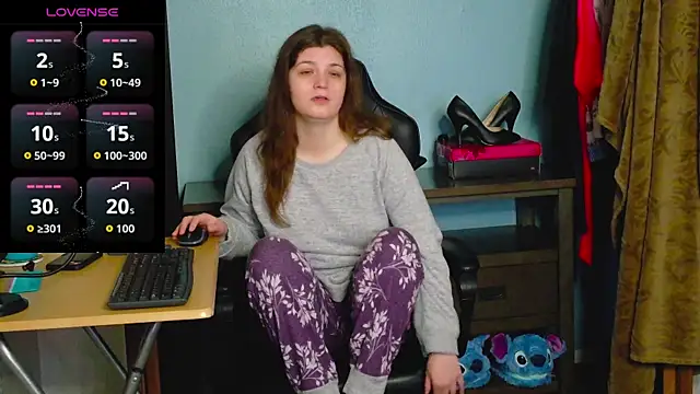 Snapshot of TreeJeanne chatting on November 27, 3:08 am TreeJeanne online show from November 27, 3:08 am