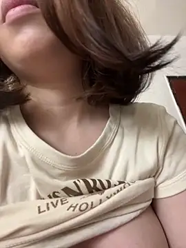 Snapshot of Lia_sex69 chatting on February 5, 6:04 pm Lia sex69 online show from February 5, 6:04 pm