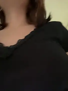 Snapshot of Lia_sex69 chatting on March 6, 9:20 pm Lia sex69 online show from March 6, 9:20 pm