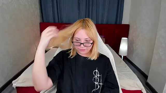 Stacy Luv online show from November 15, 9:06 am