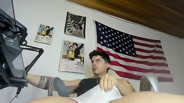 Snapshot of charlie_hotxxx chatting on July 12, 2:35 am charlie hotxxx online show from July 12, 2:35 am