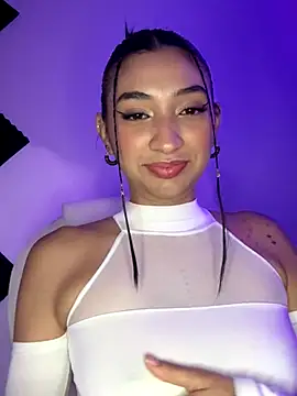 Snapshot of _Aura- chatting on September 19, 11:49 pm Aura- online show from September 19, 11:49 pm