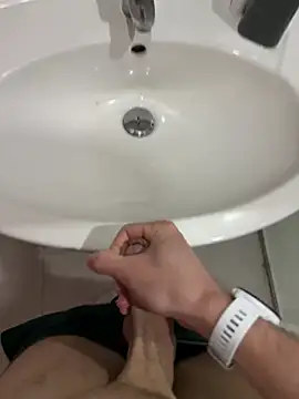 Snapshot of Siggidc2n chatting on February 25, 11:19 am Siggidc2n online show from February 25, 11:19 am