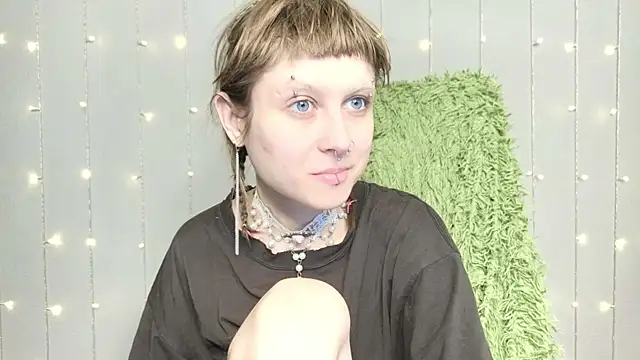 Snapshot of kortny_yo chatting on December 21, 9:15 pm kortny yo online show from December 21, 9:15 pm