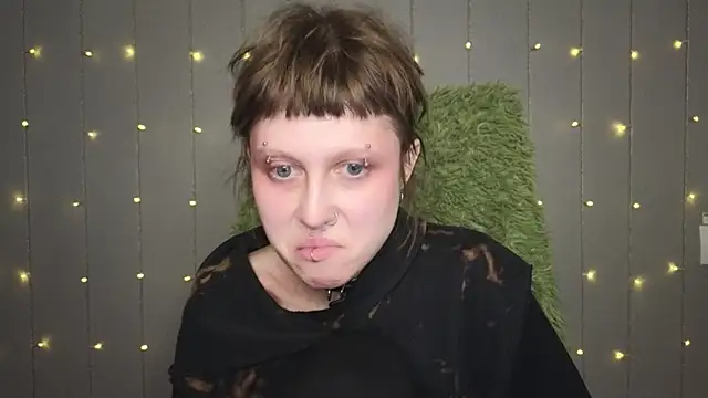 Snapshot of kortny_yo chatting on February 12, 4:00 pm kortny yo online show from February 12, 4:00 pm