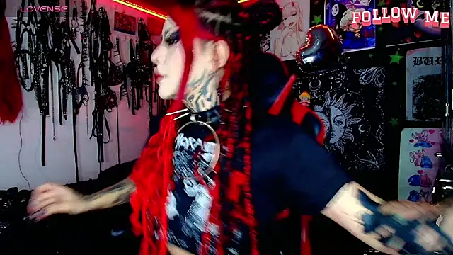 Snapshot of jannaink_ chatting on December 1, 11:43 pm jannaink online show from December 1, 11:43 pm