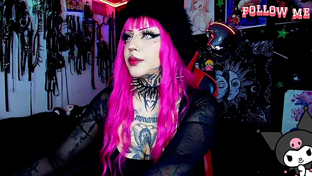 Snapshot of jannaink_ chatting on December 17, 9:54 pm jannaink online show from December 17, 9:54 pm