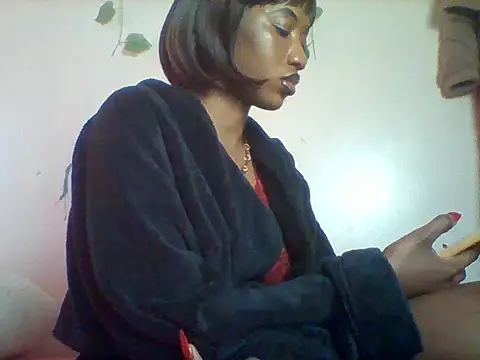 Queeen model online show from June 25, 12:53 pm