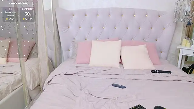 Snapshot of Damn_Bae_ chatting on March 6, 1:16 am Damn Bae online show from March 6, 1:16 am