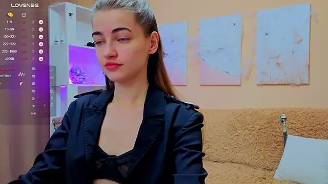 Snapshot of AstoriyaNight chatting on November 22, 4:44 am AstoriyaNight online show from November 22, 4:44 am