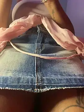 Cherrytowild online show from February 3, 10:25 am