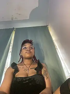 Cherrytowild online show from March 7, 9:29 am