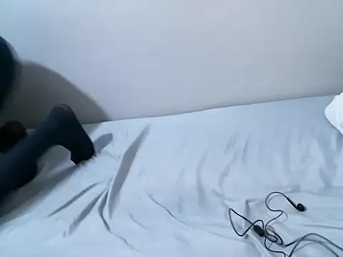 femaqueen online show from April 25, 7:33 am