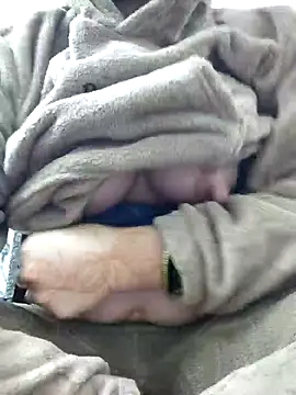 Snapshot of Aaradhya chatting on January 6, 12:59 am Aaradhya online show from January 6, 12:59 am