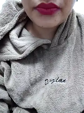 Snapshot of Aaradhya chatting on January 8, 1:42 am Aaradhya online show from January 8, 1:42 am