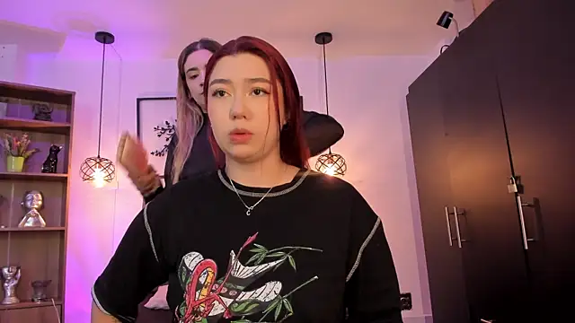 Snapshot of Andy_and_emma chatting on January 13, 12:45 pm Andy and emma online show from January 13, 12:45 pm