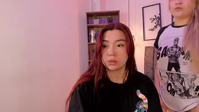 Snapshot of Andy_and_emma chatting on January 22, 12:38 pm Andy and emma online show from January 22, 12:38 pm