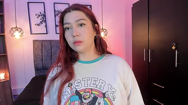 Snapshot of Andy_and_emma chatting on January 30, 12:37 pm Andy and emma online show from January 30, 12:37 pm