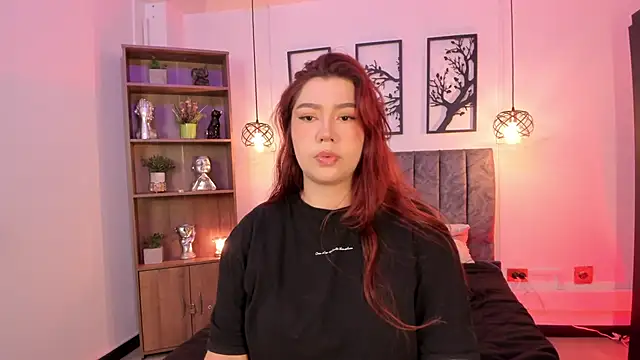 Snapshot of Andy_and_emma chatting on January 31, 12:40 pm Andy and emma online show from January 31, 12:40 pm