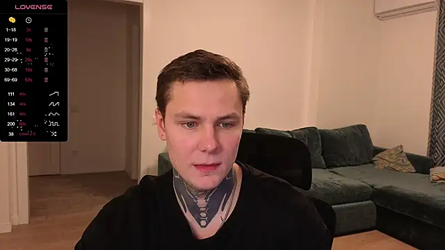 Snapshot of Lechery_boy chatting on December 17, 9:54 pm Lechery boy online show from December 17, 9:54 pm