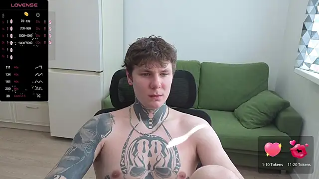 Snapshot of Lechery_boy chatting on May 29, 6:55 am Lechery boy online show from May 29, 6:55 am