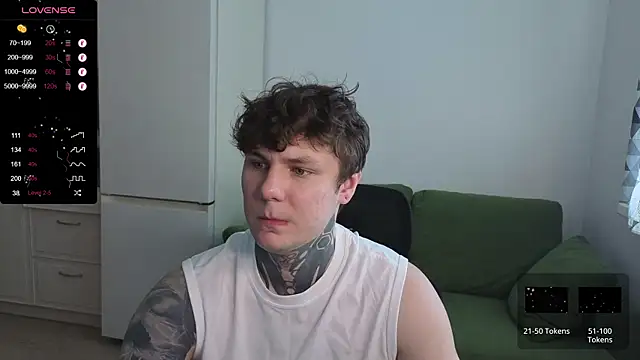 Snapshot of Lechery_boy chatting on June 20, 10:51 am Lechery boy online show from June 20, 10:51 am