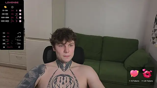 Snapshot of Lechery_boy chatting on June 21, 7:16 pm Lechery boy online show from June 21, 7:16 pm