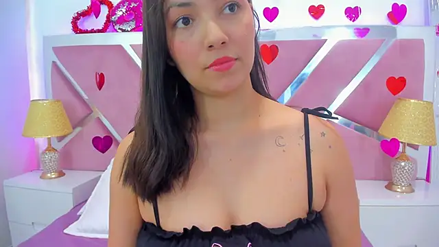 NinnaVous online show from March 5, 8:00 pm