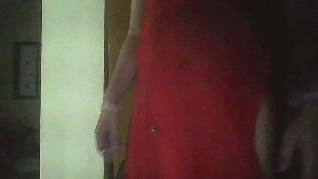 Snapshot of sexyindianbitchlilly chatting on April 4, 4:15 pm sexyindianbitchlilly online show from April 4, 4:15 pm