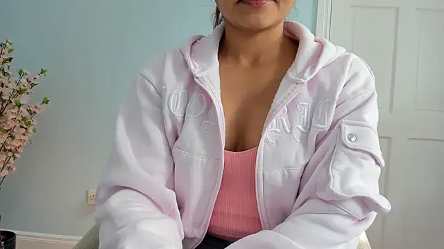 winterforu online show from September 26, 2:10 pm