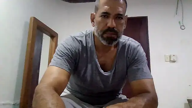 jackbigcock11 online show from February 22, 3:12 am