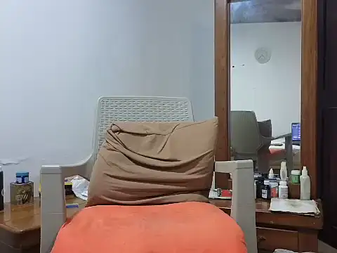 jackbigcock11 online show from June 27, 12:22 pm