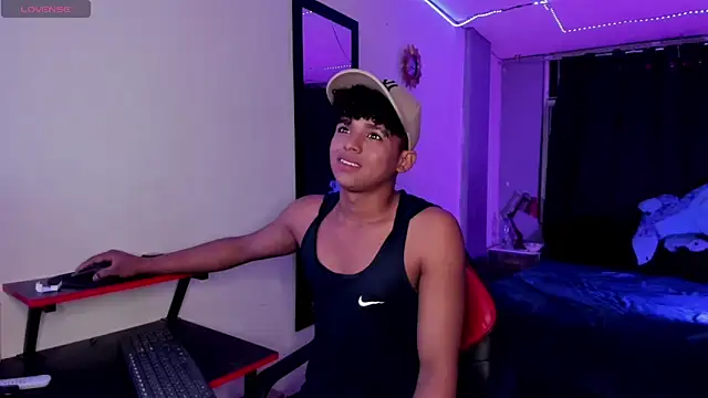 Noah Smith04 online show from September 14, 11:15 pm