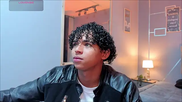 Noah Smith04 online show from December 1, 1:27 pm