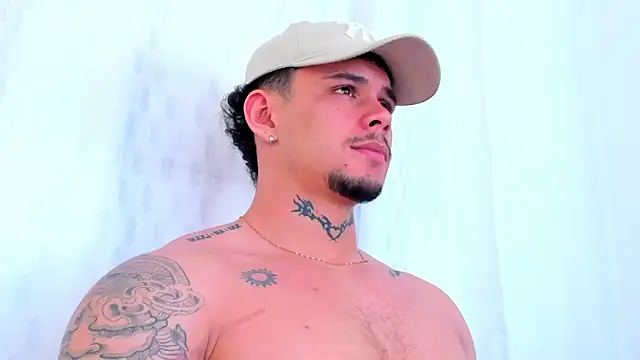 NoahhBrown online show from October 8, 5:21 pm