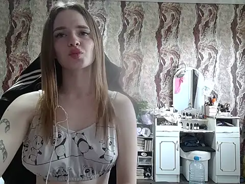 samanta55555 online show from May 19, 8:42 am