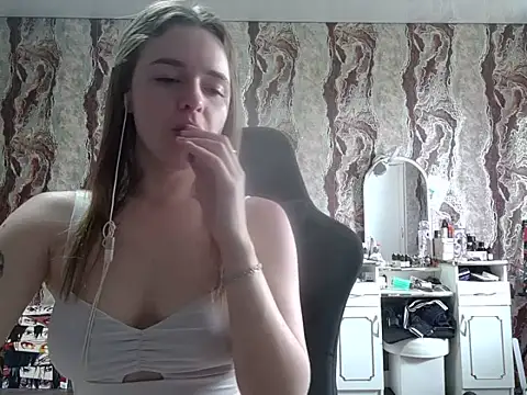 samanta55555 online show from May 25, 8:53 am