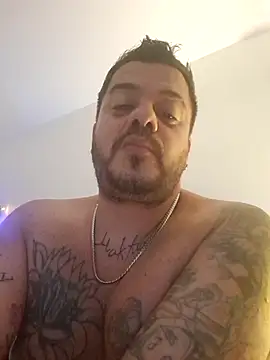 DonVillanova online show from April 2, 10:07 pm