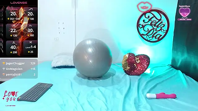 cleopatraa online show from February 19, 1:29 am