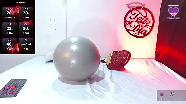 cleopatraa online show from February 21, 10:59 pm