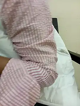 Snapshot of sweet_jia23 chatting on December 14, 5:35 am sweet jia23 online show from December 14, 5:35 am