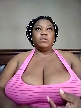 Snapshot of MATUREBUSSTY chatting on November 2, 3:53 am MATUREBUSSTY online show from November 2, 3:53 am