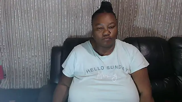 Snapshot of MATUREBUSSTY chatting on November 23, 12:10 am MATUREBUSSTY online show from November 23, 12:10 am