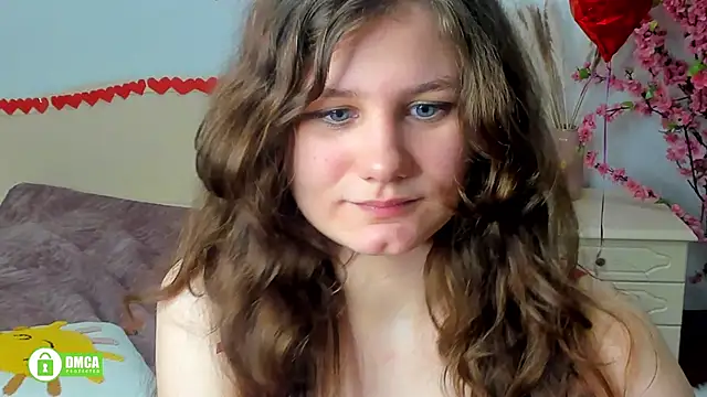 Snapshot of Charlotte_wow chatting on February 19, 12:03 am Charlotte wow online show from February 19, 12:03 am