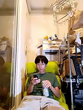 freeeeeessssss111 online show from October 13, 3:12 pm