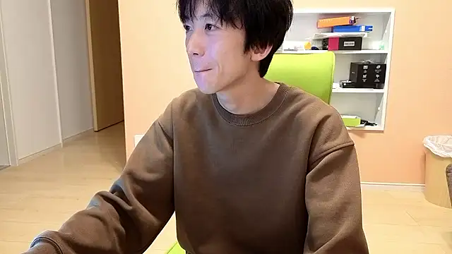 freeeeeessssss111 online show from November 3, 9:10 am