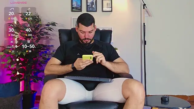 HenryBenso online show from October 5, 4:38 pm