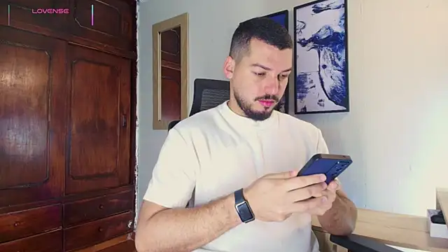 HenryBenso online show from November 17, 10:10 am