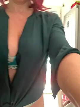 Snapshot of la_petite_prunette69 chatting on March 10, 12:59 pm la petite prunette69 online show from March 10, 12:59 pm