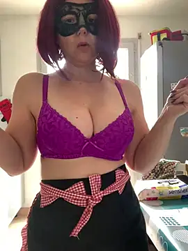 Snapshot of la_petite_prunette69 chatting on March 22, 11:00 am la petite prunette69 online show from March 22, 11:00 am